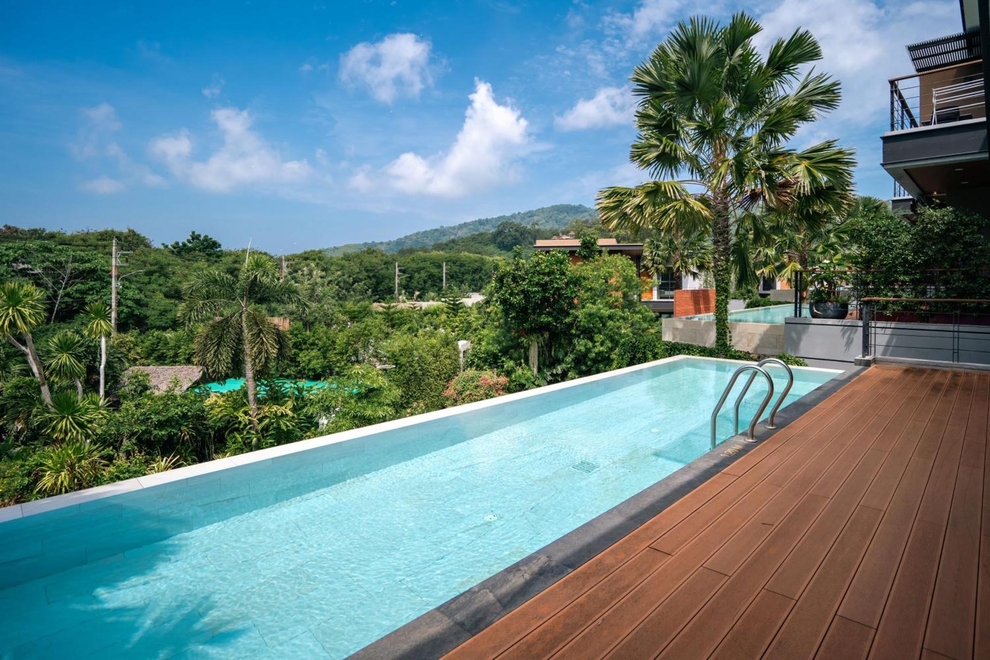 Le Resort And Villas Rawai Exterior foto Infinity pool